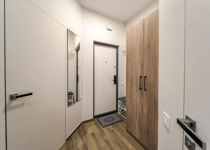 Apartamento Demar Lilac Leópolis